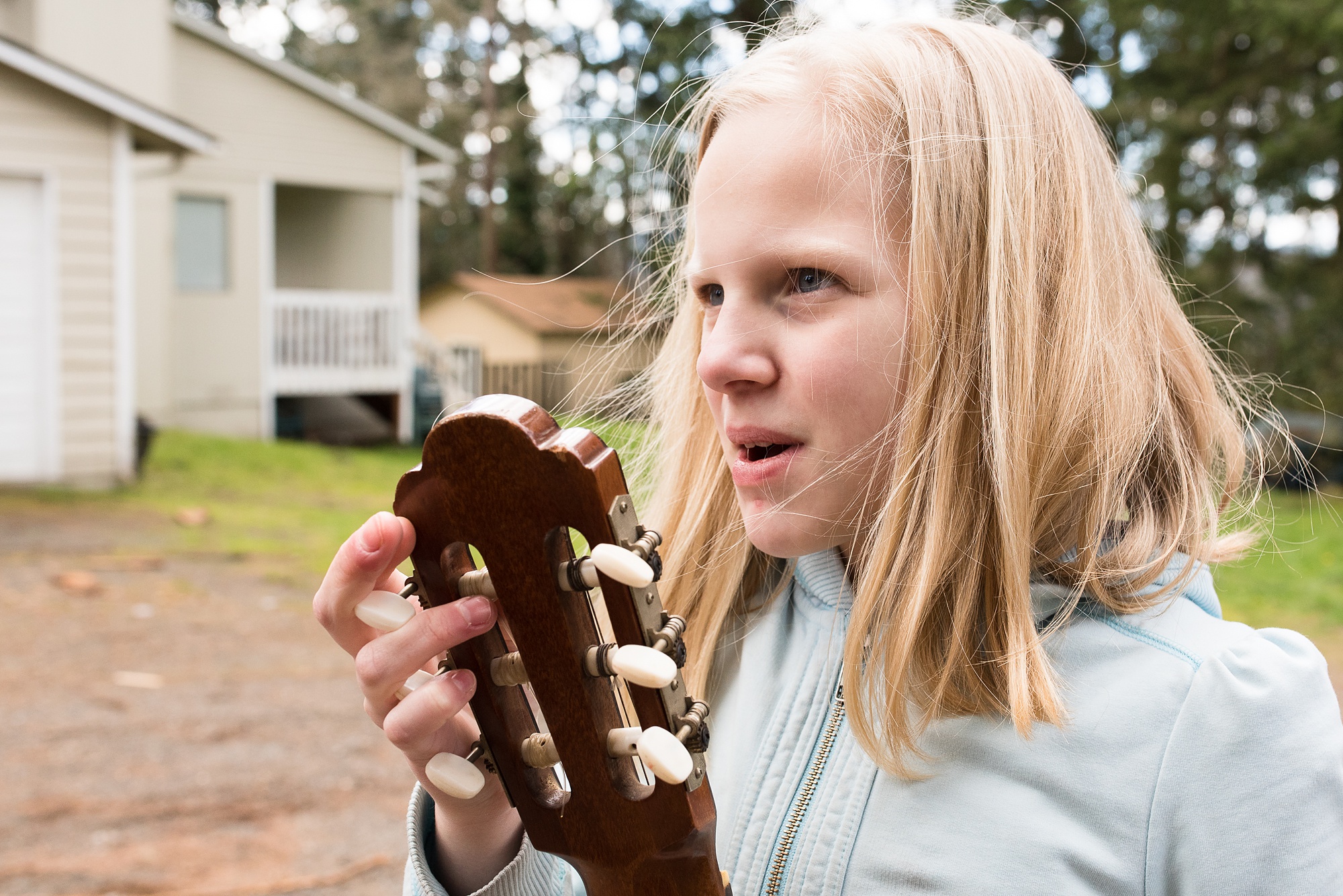 girl with guitar - military family photography